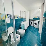 La Casetta Di Sasa * 프로치다